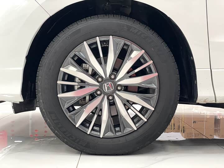 Фото 16 - Honda Avancier