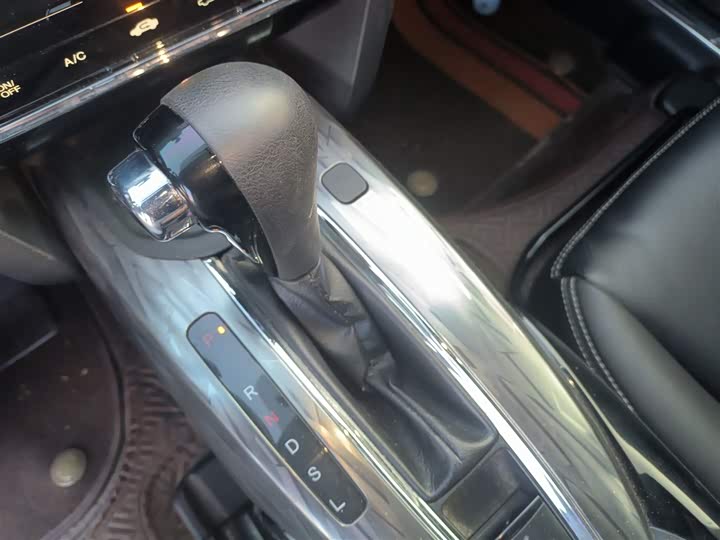 Фото 7 - Honda XR-V