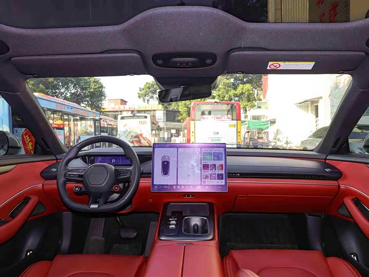 Фото 5 - Xiaomi SU7