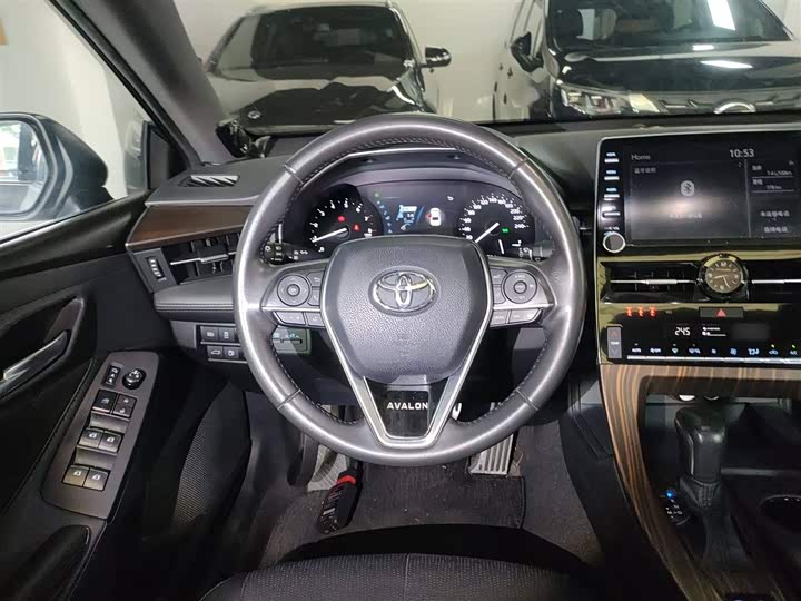 Фото 11 - Toyota Avalon