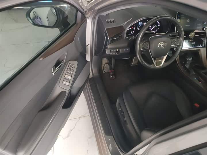 Фото 16 - Toyota Avalon