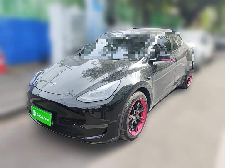 Фото 1 - Tesla Model Y