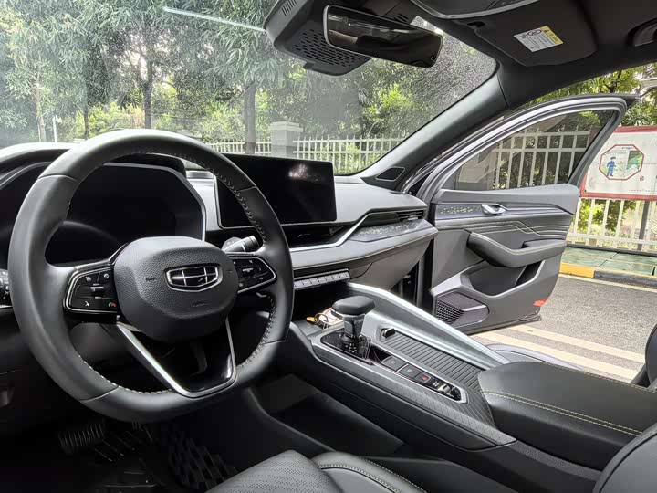 Фото 16 - Geely Preface