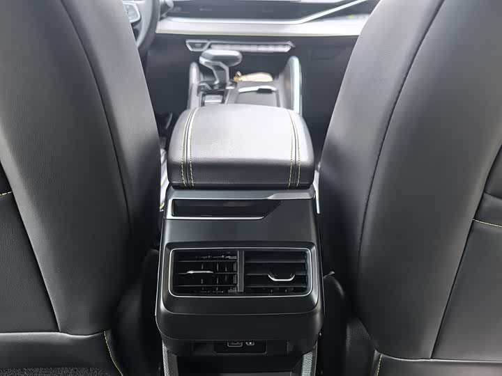 Фото 19 - Geely Preface