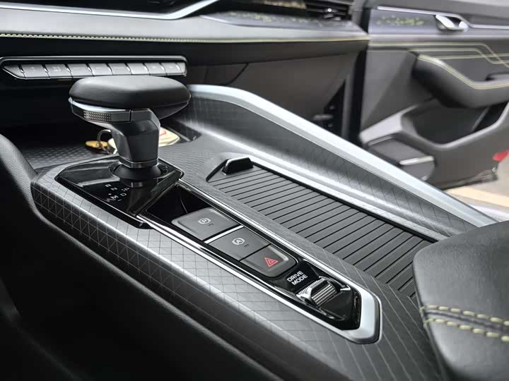 Фото 21 - Geely Preface