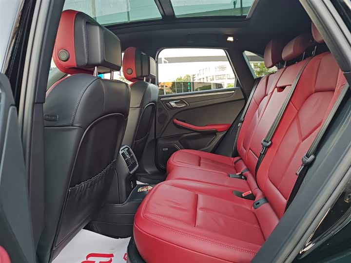 Фото 11 - Porsche Macan