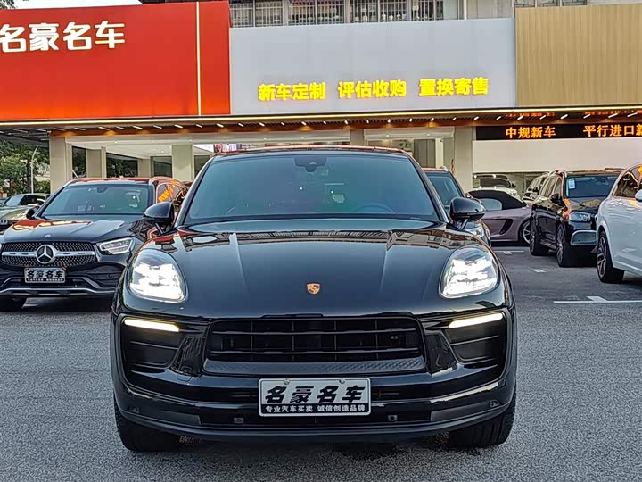 Фото 2 - Porsche Macan