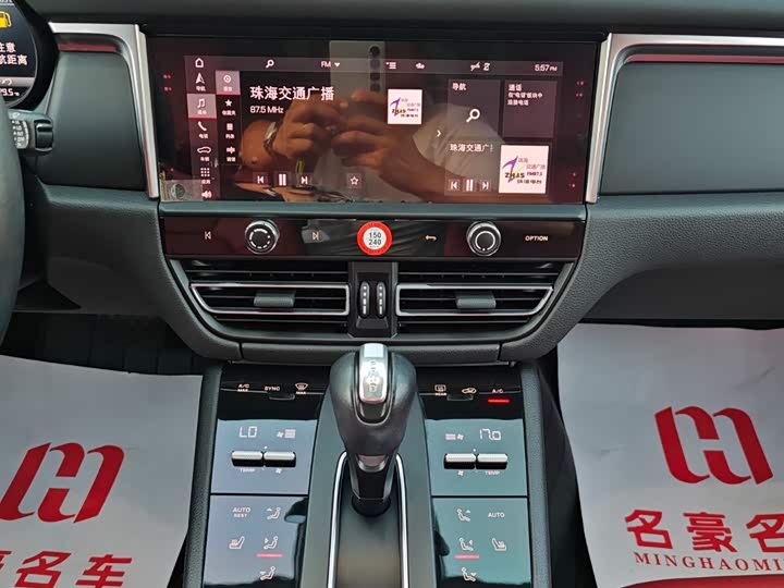 Фото 7 - Porsche Macan