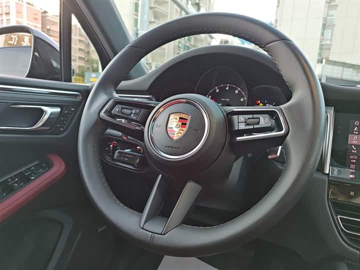 Фото 8 - Porsche Macan