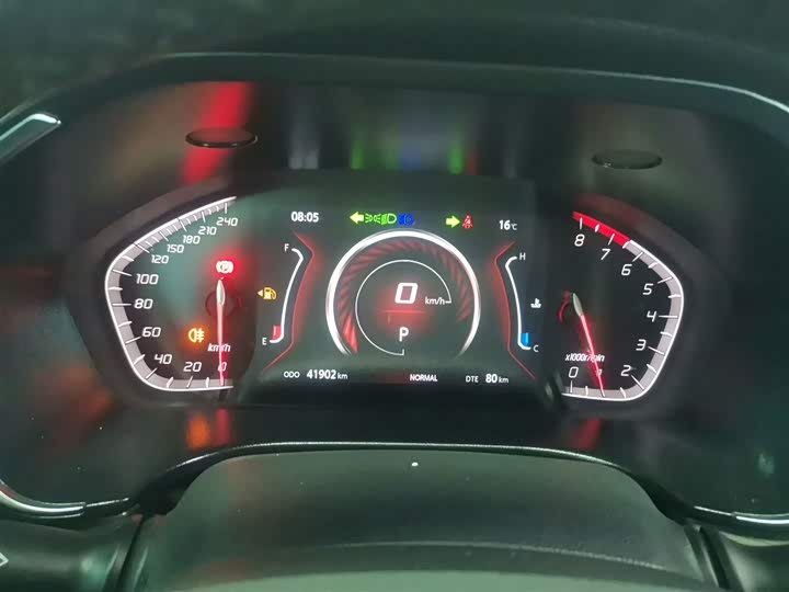 Фото 12 - Changan CS75