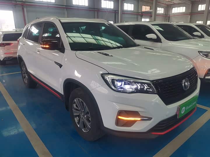Фото 4 - Changan CS75