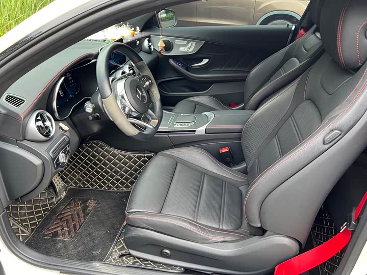 Фото 5 - Mercedes-Benz C-Class