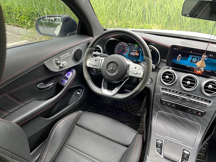 Фото 9 - Mercedes-Benz C-Class