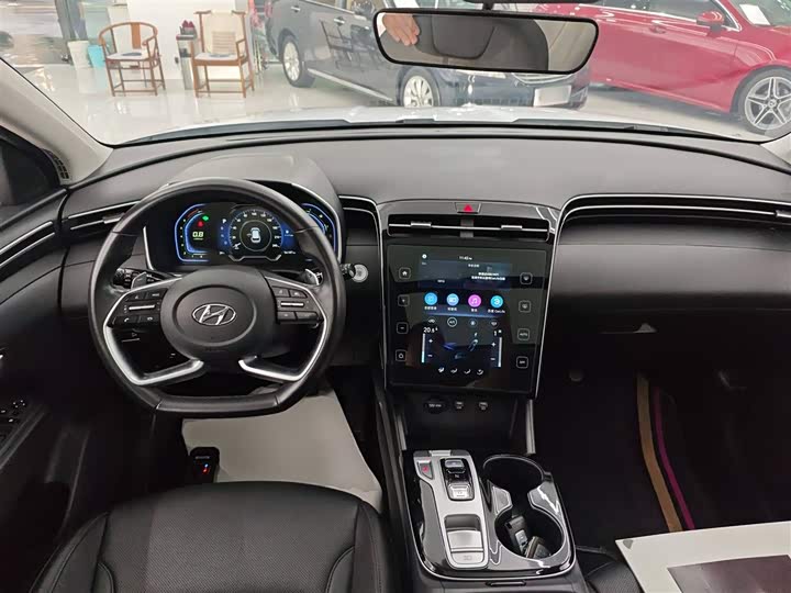 Фото 10 - Hyundai Tucson L