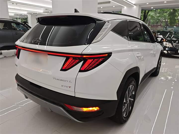 Фото 7 - Hyundai Tucson L