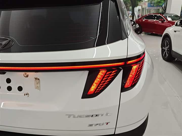 Фото 8 - Hyundai Tucson L