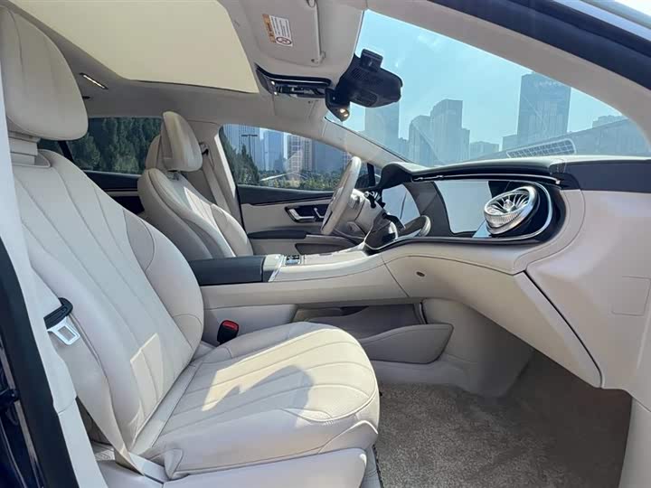 Фото 11 - Mercedes-Benz EQS