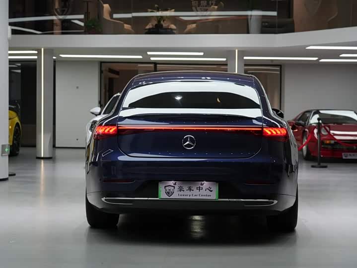 Фото 4 - Mercedes-Benz EQS