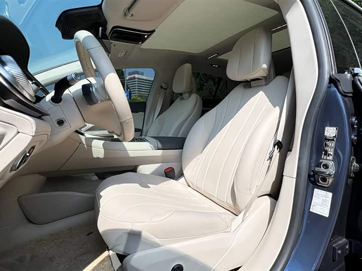 Фото 9 - Mercedes-Benz EQS