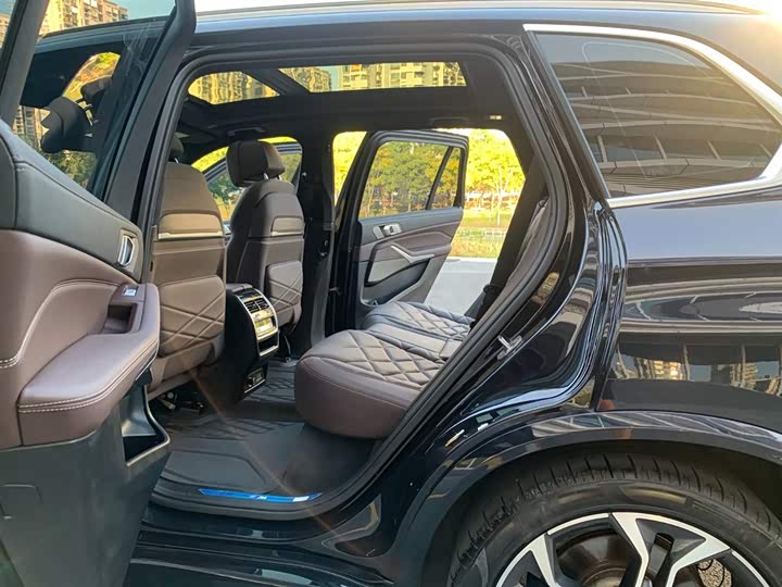 Фото 12 - BMW X5