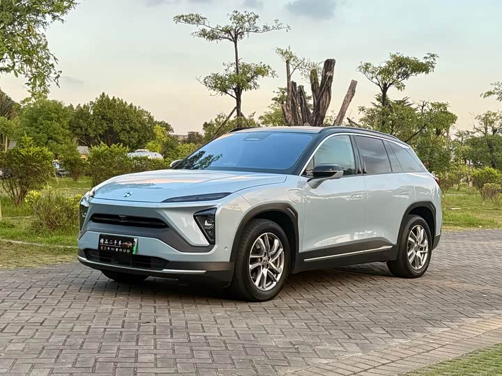 Фото 1 - Nio ES6