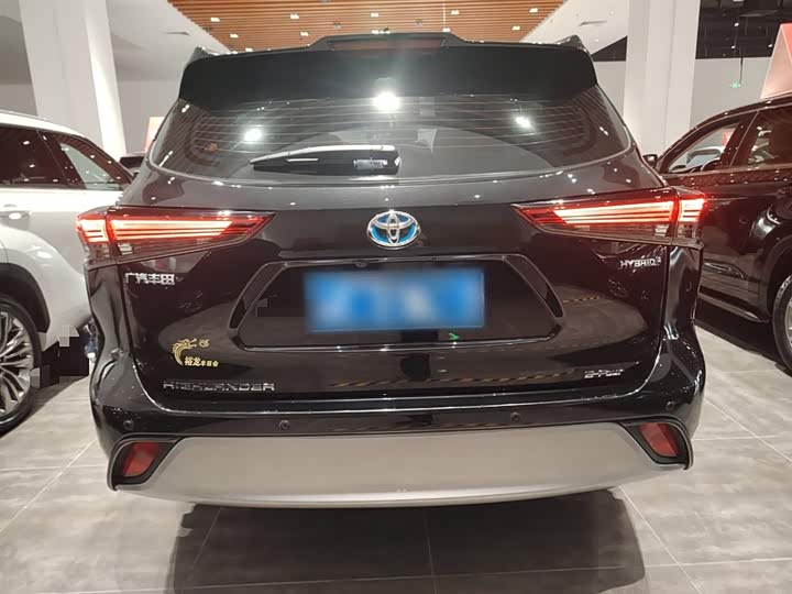 Фото 6 - Toyota Highlander