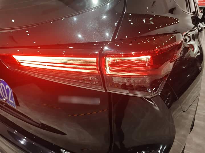 Фото 8 - Toyota Highlander