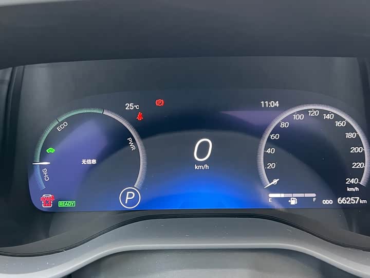 Фото 10 - Toyota Sienna