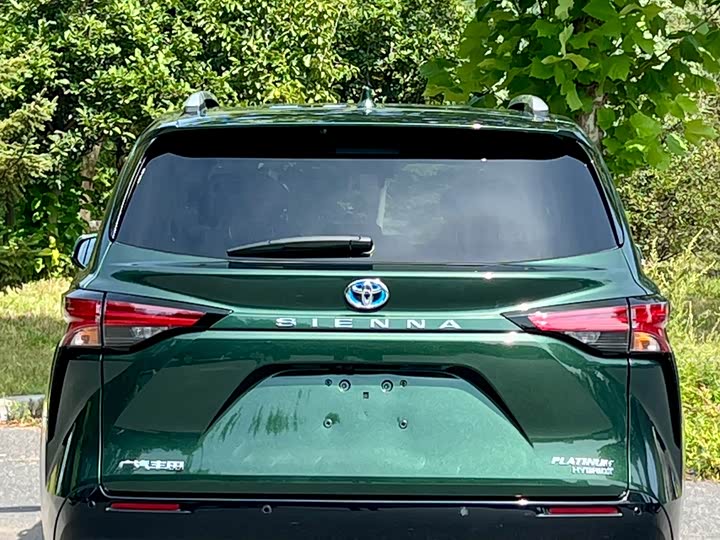 Фото 5 - Toyota Sienna