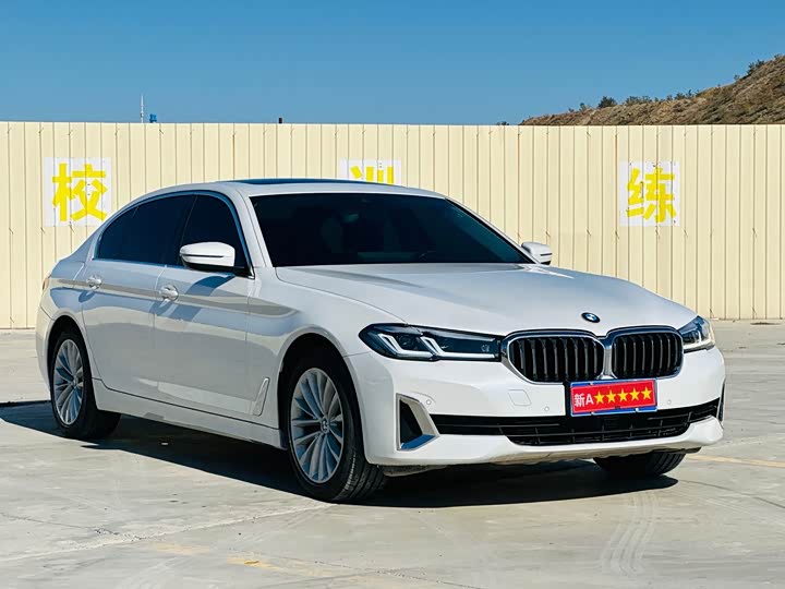 Фото 3 - BMW 5 Series