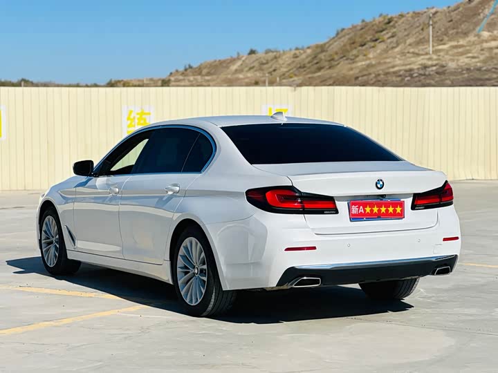 Фото 9 - BMW 5 Series