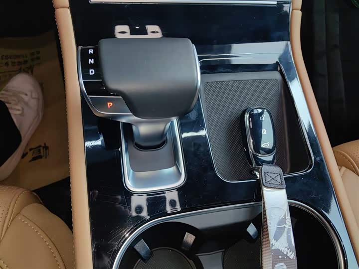 Фото 14 - LiXiang One