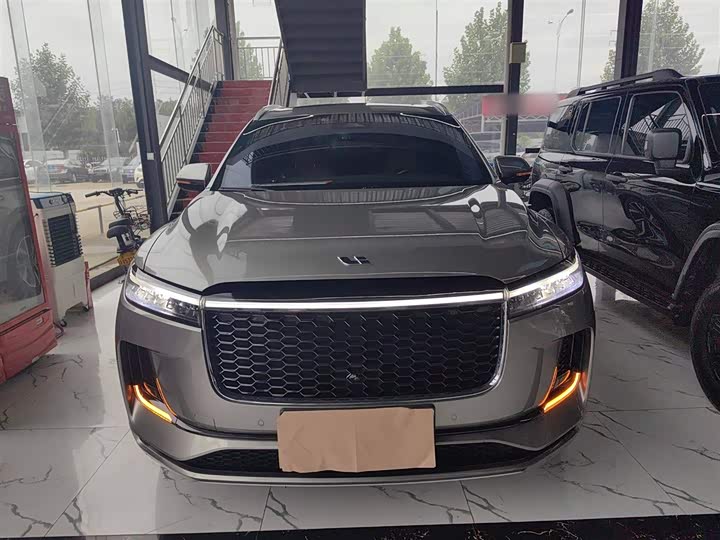 Фото 3 - LiXiang One