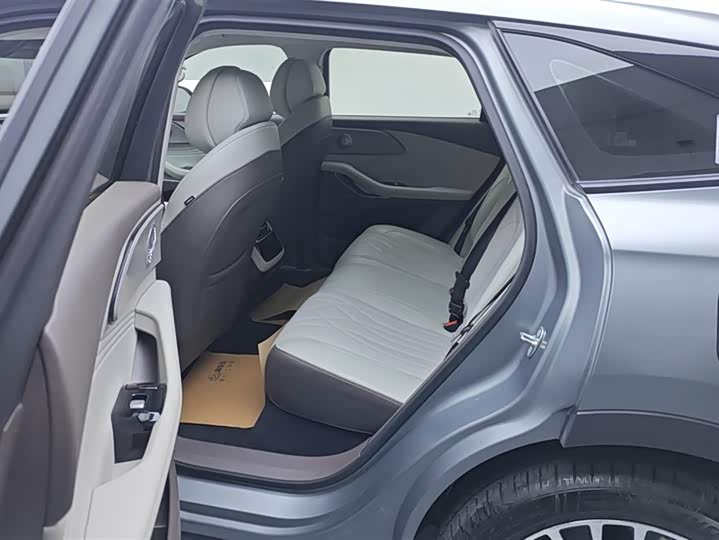 Фото 11 - Exeed RX C-DM Hybrid