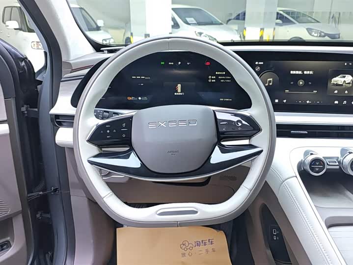 Фото 15 - Exeed RX C-DM Hybrid