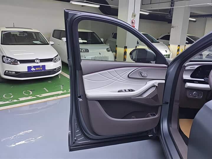 Фото 7 - Exeed RX C-DM Hybrid