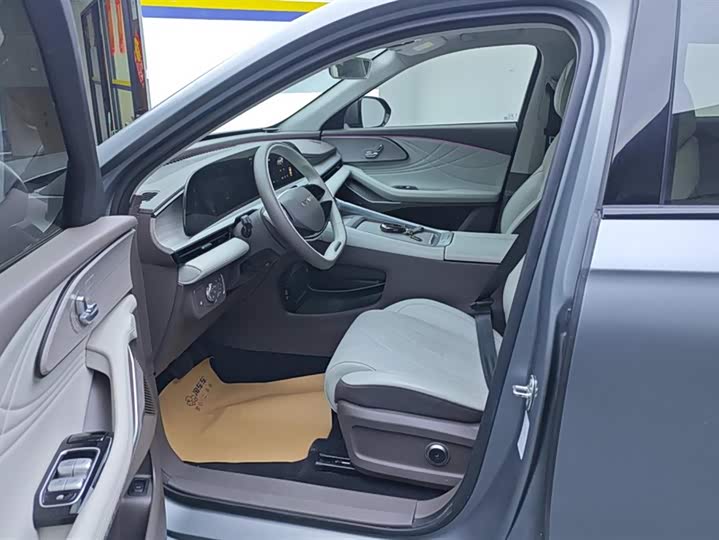 Фото 9 - Exeed RX C-DM Hybrid