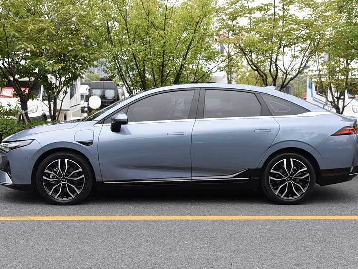 Фото 2 - XPeng P5