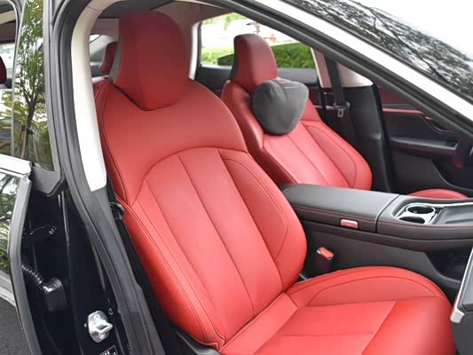 Фото 14 - XPeng P7