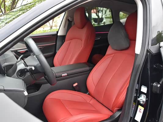 Фото 8 - XPeng P7