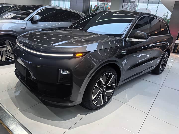 Фото 1 - LiXiang L6