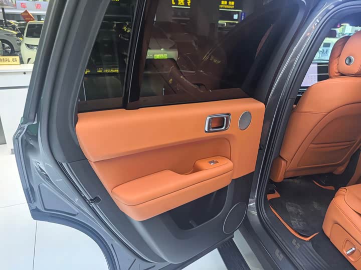 Фото 10 - LiXiang L6