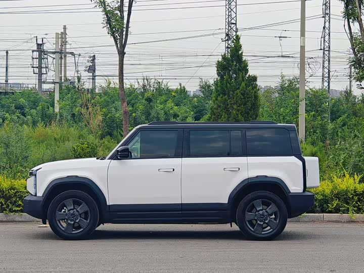 Фото 3 - Chery iCar 03