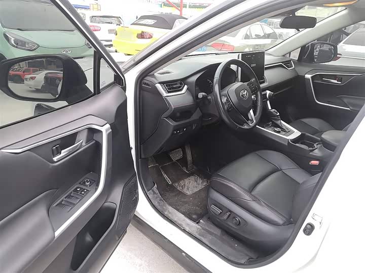 Фото 16 - Toyota Wildlander Hybrid