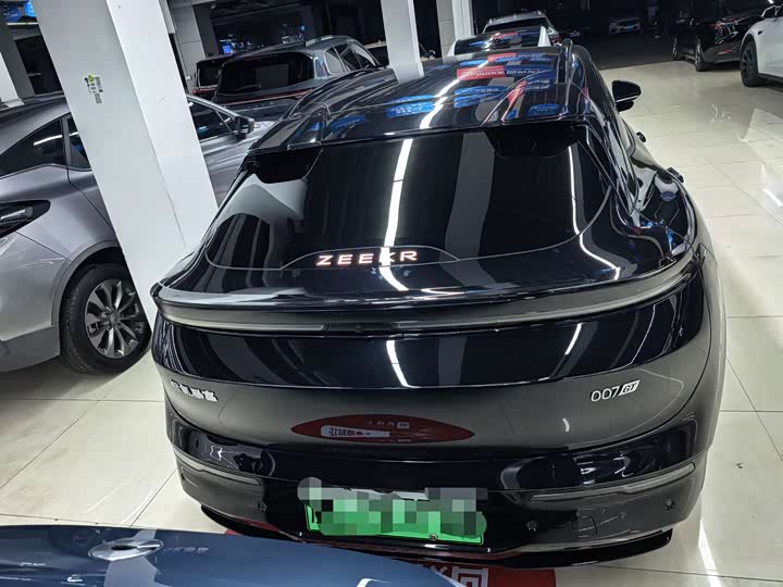Фото 9 - Zeekr 007 GT
