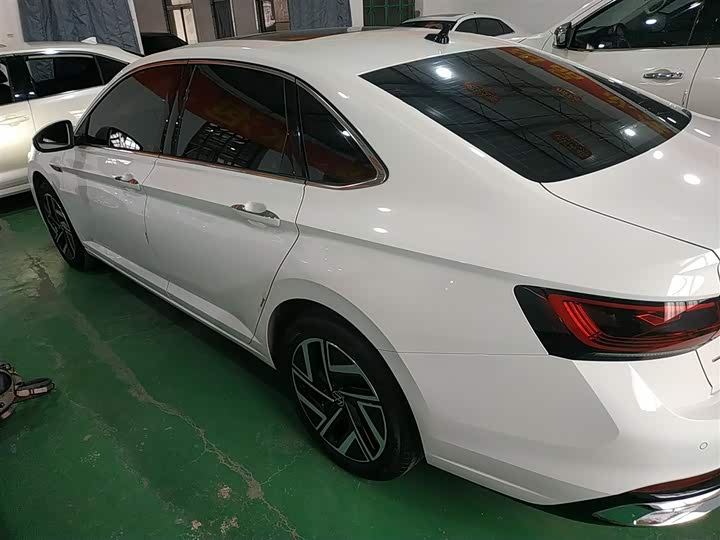 Фото 4 - Volkswagen Sagitar L