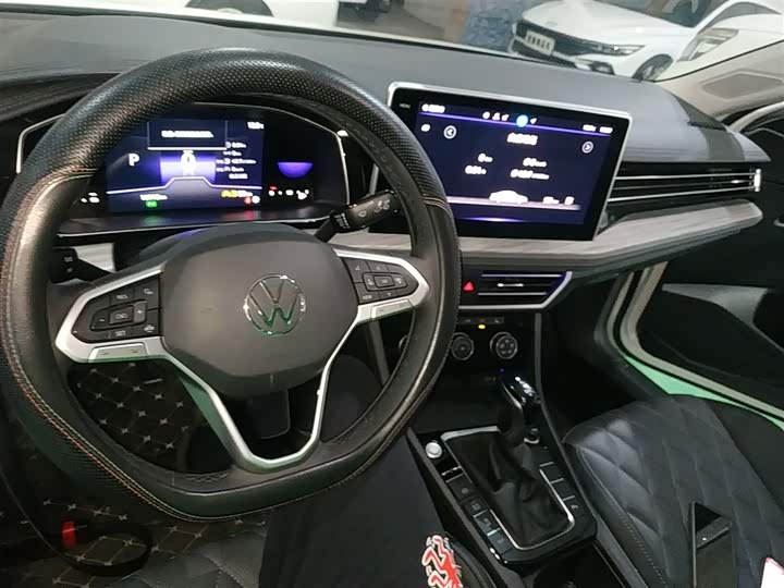 Фото 8 - Volkswagen Sagitar L