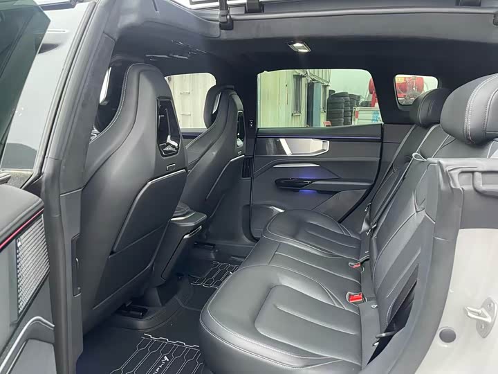 Фото 5 - HiPhi Y