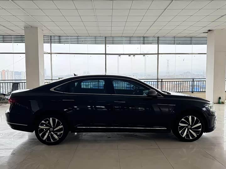 Фото 5 - Volkswagen Passat