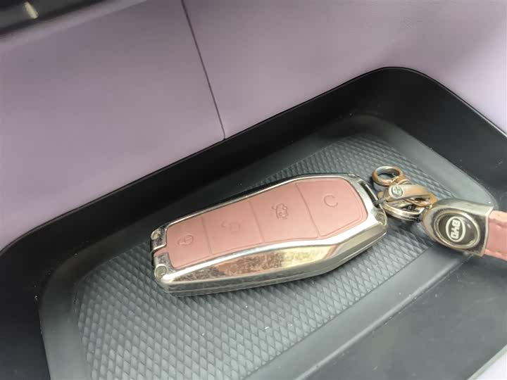 Фото 9 - BYD Dolphin